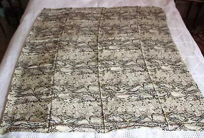 Grand coupon de soie ancien pour habillement. 2.10m x 1.10m - Photo 1/4