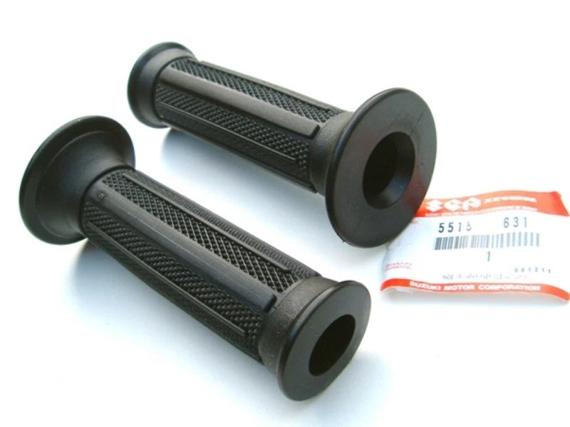 Genuine Suzuki Left & Right Grips throttle oem gs1100 gsx1100 gs1000 gs750 gs550 - Image 1 of 1