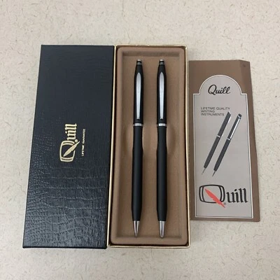 NOVO Conjunto Vintage de Caneta Quill e Lápis Mecânico com Estojo Preto Cromado Clássico - Imagem 1 de 4