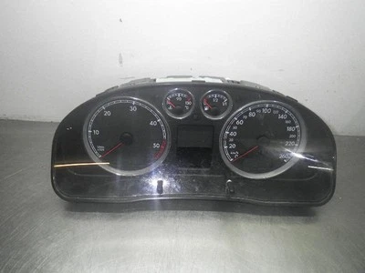 26148 Tachometer VW Passat B5.5 Variant (3B6) 3B0920829A 1.9 TDI  - Bild 1 von 4