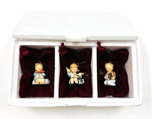 Set Berta Hummel Christmas Ornaments 2" Ashton Drake Vintage 1997 - Picture 1 of 24