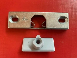 Roto Balkontürschnäpper R010 N40 -Türschnäpper R010 A40- Balkontür inkl. Zapfen - Bild 1 von 3