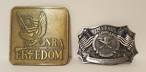 2 hebillas de cinturón de latón NRA de colección: 125 años aniversario NRA y hebilla de cinturón NRA FREEDOM - Imagen 1 de 4