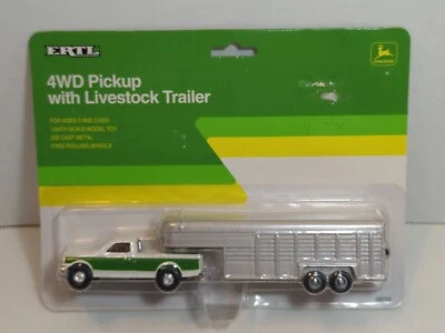 Camioneta pickup John Deere Ertl 1/64 diecast 4x4 con remolque de ganado 1992 sin usar, en caja  Foto 1 de 4