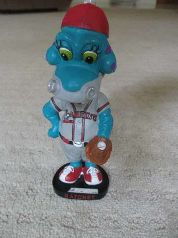 Lansing Lugnuts Toronto Blue Jays 2010 "Ratchet" Bobblehead Mascot - SGA - CN * Cover