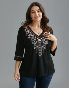 NWT BloomChic Black V-Neck Top Embroidered Elbow Sleeves Lined US Size 22-24 - Picture 1 of 14