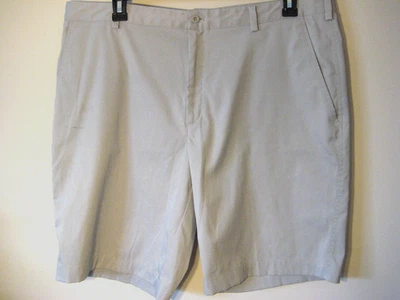 Pantalones Cortos NIKE GOLF DRI-FIT Beige - Talla 40 - Entrepierna 11" - 95% Poliéster y 5% Spandex Foto 1 de 4