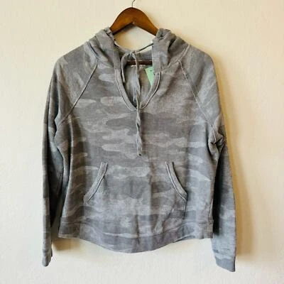 Maurice’s | 迷彩轻便连帽套头衫 — 第 1/3 张图片