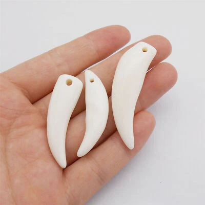 JULIE WANG 6PZ Ciondoli Denti Zanne di Lupo Resina Bianca Misura Assortita Gioielli Oggetti