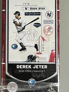 Derek Jeter FATHEAD Jr - 19” x 32" Vinyl Wall Decal - New York Yankees HOF - Picture 1 of 4