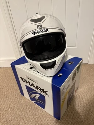 Shark D-Skwal 2 Plain White Full Face Motorcycle Helmet New - Image 1 of 4