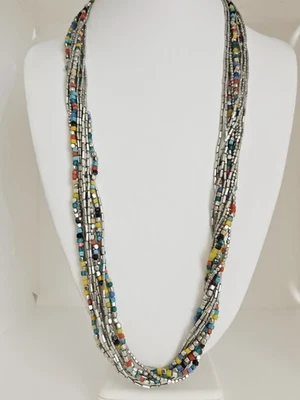 Collar Kenneth Cole New York Multi Hilo Plata Metal Colorido Vidrio Cuentas Foto 1 de 4