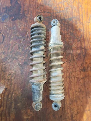 Kawasaki Bayou KLF300A 1986 amortiguadores traseros suspensión Foto 1 de 4