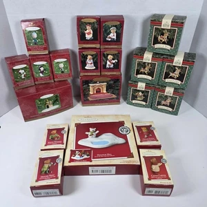 Lot Of 4 Hallmark Keepsake Sets Peanuts, The Bearingers, Santa And His Reindeer - Picture 1 of 14