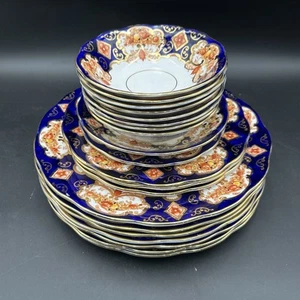 20 Pieces of Royal Albert Heirloom China (Listed in Description) - Picture 1 of 22
