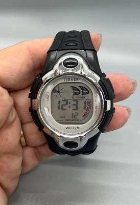 Reloj deportivo Terner. Banda negra. Batería nueva. WR 30M. Marcado 8915 Foto 1 de 4