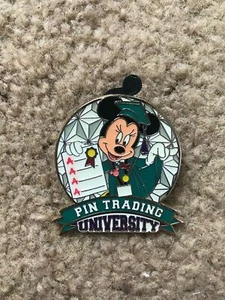 Disney Pin Trading PTU Celebración Minnie Mouse Graduación Vestido Gorra Diploma Grado - Imagen 1 de 1