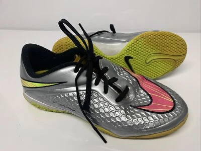 Nike Boys Hypervenom Phelon Prm IC 677590-069 Silver Soccer Flats Shoes Sz 4.5Y - Image 1 of 4