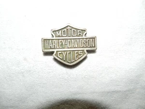 HARLEY DAVIDSON MOTOR CYCLES 2" BADGE - Picture 1 of 4