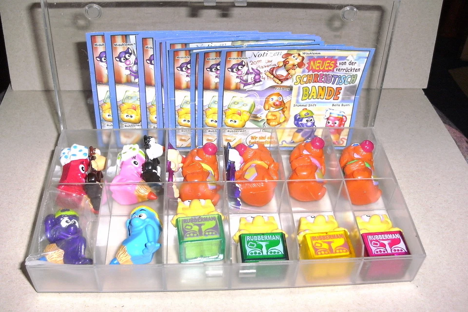 NEUES V. D. VERRÜCKTEN SCHREIBTISCHBANDE D 2002 KOMPLETTSATZ M. VARIANTEN U. BPZ - Bild 1 von 1