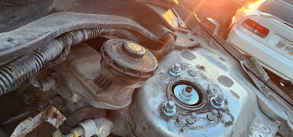 06 07 08 Depósito de cilindro maestro de frenos Acura TSX 2006 2007 2008 OEM Foto 1 de 1