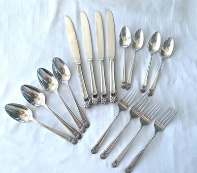 VTG Rogers Bros 1847 Silverplate ETERNALLY YOURS Floral Pattern - 4 Place Settin - Image 1 of 4