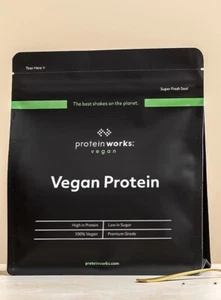 protein works vegan protein. Plant Base Shake. Gluten Free 500g Vanilla 04/2025 - Picture 1 of 3