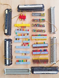Verteilerplatten / Kabelstecker = großer KONVOLUT - für Modellbahn - Bild 1 von 4