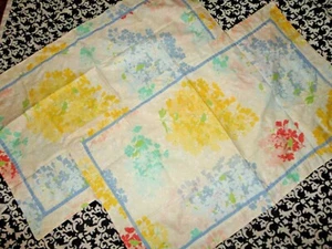 MARTHA STEWART PRIMAVERA FLORAL AZUL AMARILLO ROSA FLORAL (2) FUNDAS ALMOHADA KING 20X36 - Imagen 1 de 7