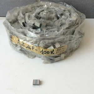 LOTTO 840 PZ CONDENSATORI POLIESTERE 2,2 uF 100 V 15x10x6 mm - Picture 1 of 4