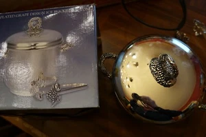 Godinger 6127 Silver Plated Grape Vine Design Ice Bucket/Ice Prong - Picture 1 of 8
