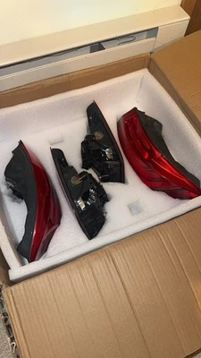 JUEGO COMPLETO LUCES TRASERAS BMW 2011-2014 F10 OEM MONTAJE 528 535 550 M5 GENUINO Foto 1 de 3