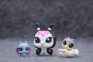 Authentic Littlest Pet Shop LPS 3x Mini Insect Lot Butterfly #1-11 #2-42 #2-69 - Picture 1 of 3