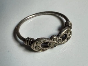 Art Deco - zarter Ring um 1920 mit Markasiten - 835er Silber - Ringgröße 49 - Picture 1 of 4