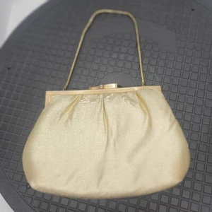 Vintage Gold Clutch Richere Bag By Walborg With Gold Latch And Chain - Picture 1 of 5
