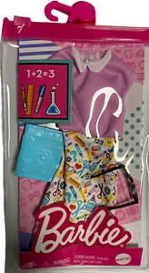 Barbie Fashion Pack Wissenschaft Lehrer Kleid schwarz gerahmt Brille Buch GRC54 - Bild 1 von 4