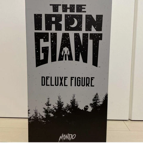 The IRON GIANT Deluxe Figure Ready Player One Sound Light up MIB Japan Used F/S Cover