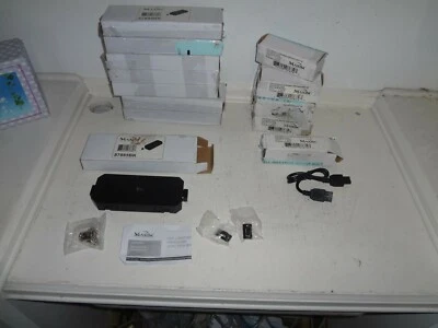 lote de 8 interruptores y conectores de iluminación Maxim 87885 y 8 Maxim Lighting 87877BK Foto 1 de 4