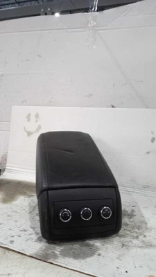 2016 Chevrolet Traverse White Center Console Lid OEM 22739835 135k Miles - Imagem 1 de 4