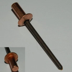 100 x Bechernieten 3,2x6,5mm Kupfer/Dorn Stahl Flachkopf Dichtnieten - Bild 1 von 1