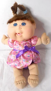 2012 Cabbage Patch Kid CPK JAKKS PA-6247HK Muñeca 13"" Satén Conjunto Vestido de Cumpleaños - Imagen 1 de 18