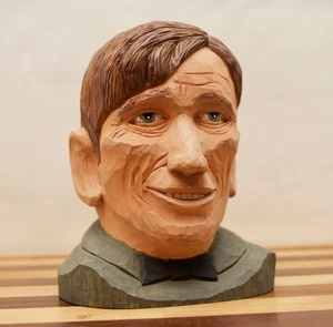 Statua busto caricatura Will Rogers legno intagliato e dipinto a mano stile arte popolare - Foto 1 di 11