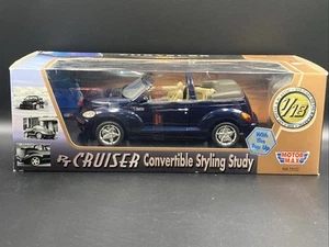 1/18 SCALE CHRYSLER PT CRUISER CONVERTIBLE DARK BLUE MOTOR MAX WITH BOX - Picture 1 of 9