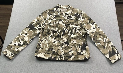Jaqueta jeans feminina Chicos tamanho 1 EUA 8/10 estampa floral camuflada botão elástico caminhoneiro - Imagem 1 de 4