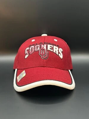 Oklahoma Sooners Sombrero Infantil Top of the World Ajustable Correa Granate y Blanco Foto 1 de 4