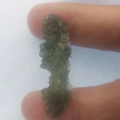 Moldavite  -  3.7grams/18.5ct - High Quality  with Certificate of Authenticity - Image 1 of 4