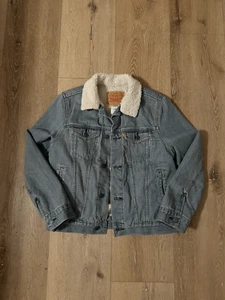 Levis Jean Sherpa Lined Jacket Youth L - Women’s  Small Trucker Blue Denim - Picture 1 of 4