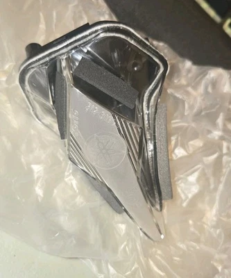 Yamaha YZF-R6 2009 nueva en caja OEM luz piloto 13S-84301-10-00 Foto 1 de 4