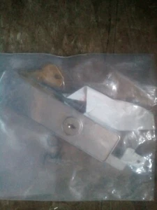 roller door lock garage & key - Picture 1 of 2