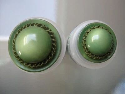 3-lagig Knöpfe - Kunststoff - Grün - 2 Größen zur Wahl - je 2 Stück  - Bild 1 von 2